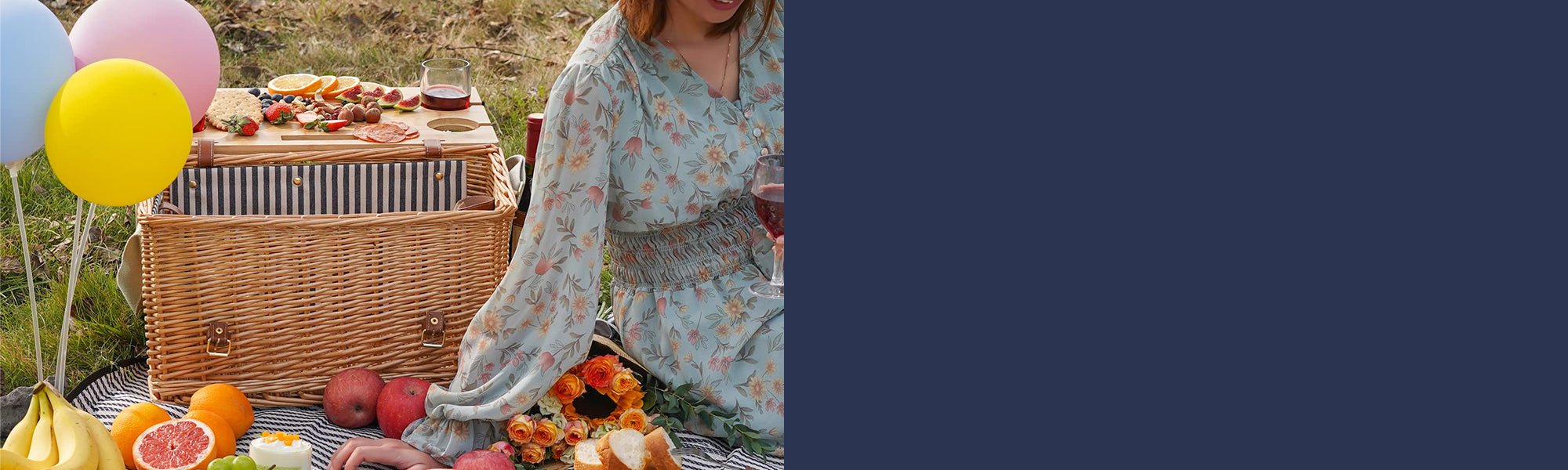 Picnic Baskets for 4 Persons