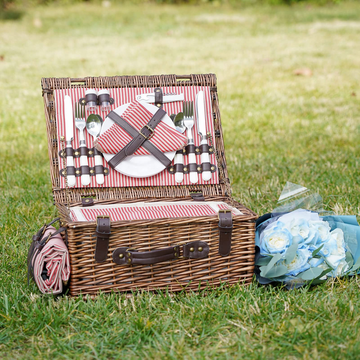 Picnic Basket Set for 4 Persons with Cooler