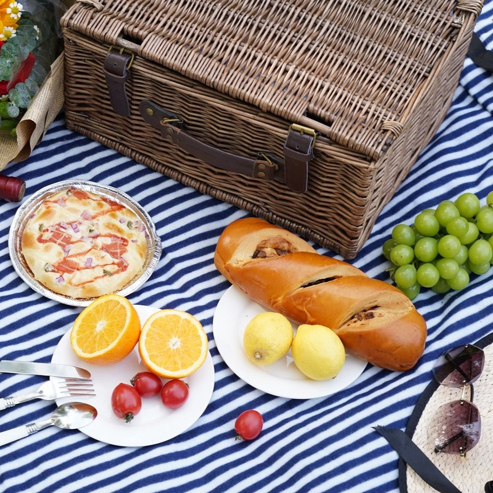 2 Person Picnic Hamper Navy Blue