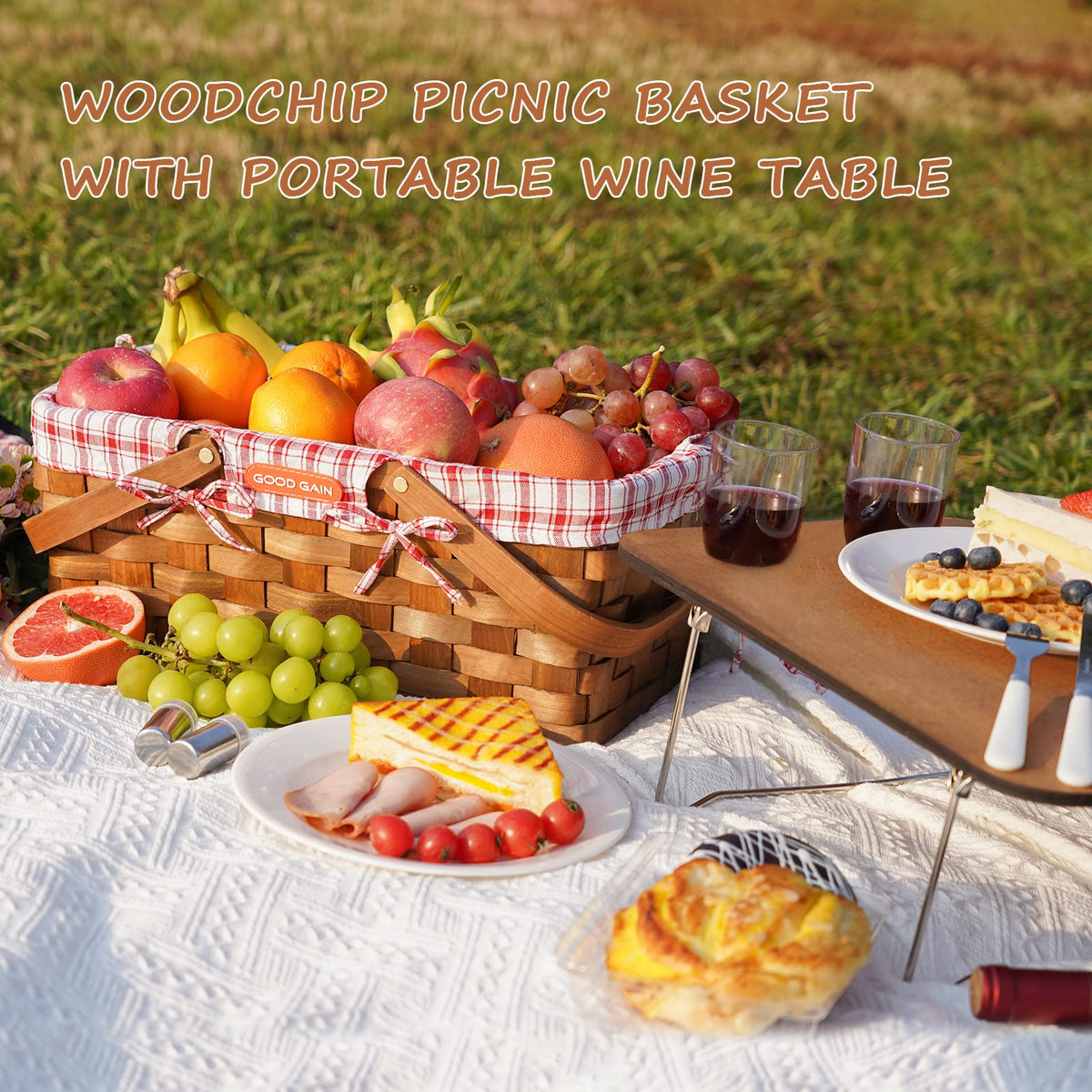 Romantic Woodchip Picnic Basket For 4-Red