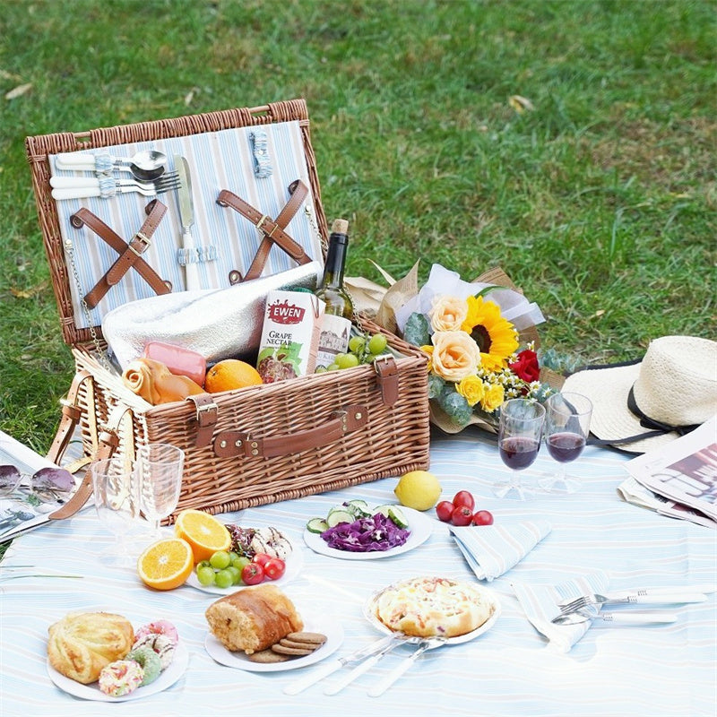 Wicker Picnic Basket Set for 4 Persons