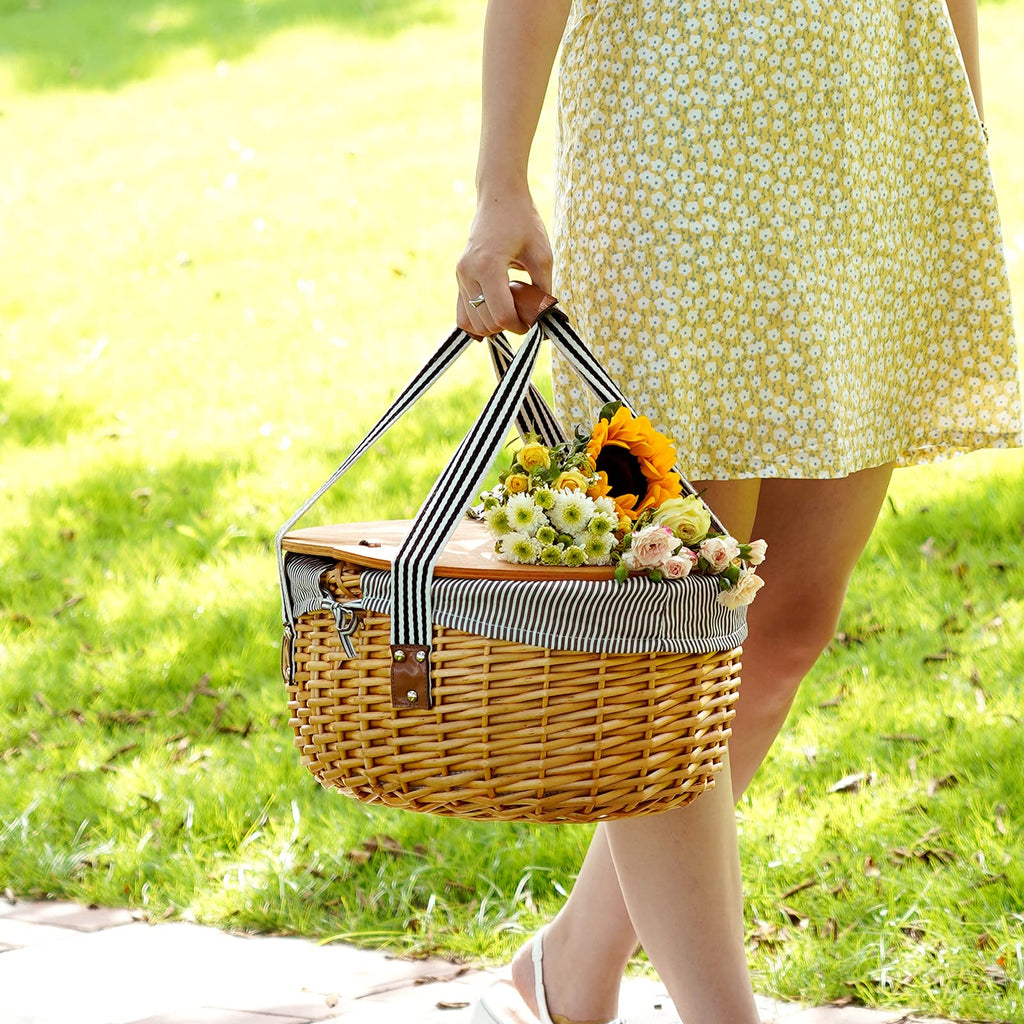 Country Style Wicker Picnic Basket Set for 2