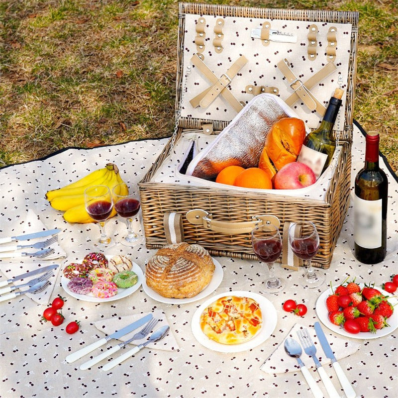 Willow Picnic Basket Set for 4 Persons